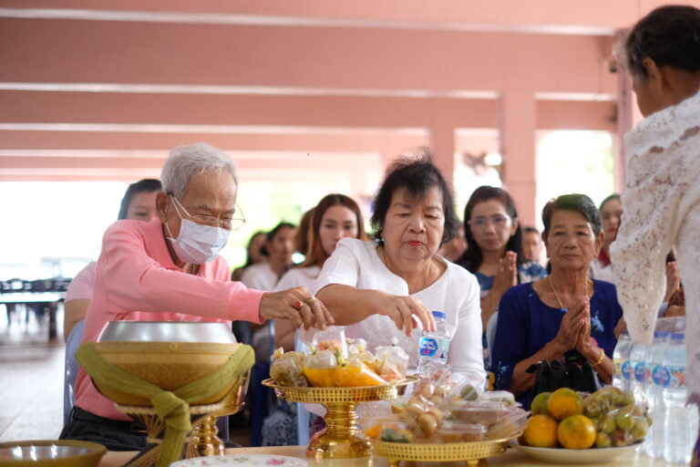 ทำบุญครบรอบ 60 ปี โรงเรียนสังข์ทองวิทยา